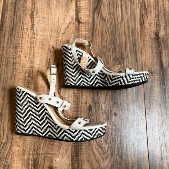 Montego Bay Club Shoes - Monteg‎ bay club size 6 wedges